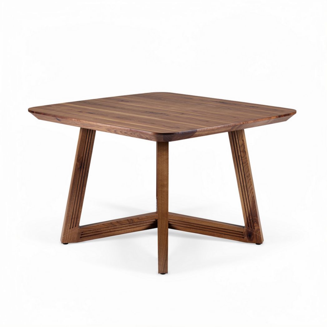 Square wooden coffee table suitable for living room décor 80 x 80 x 75cm